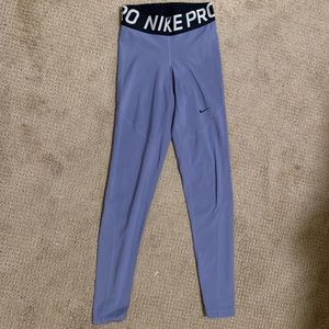 Purple Nike pro leggings 💜